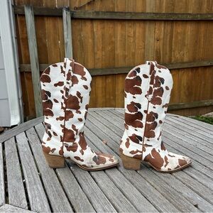 Jeffrey Campbell / free people 'Dagget' White Boot Size‎ 8.5  cow print